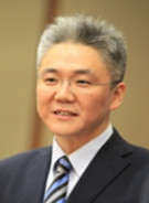 王镭.jpg
